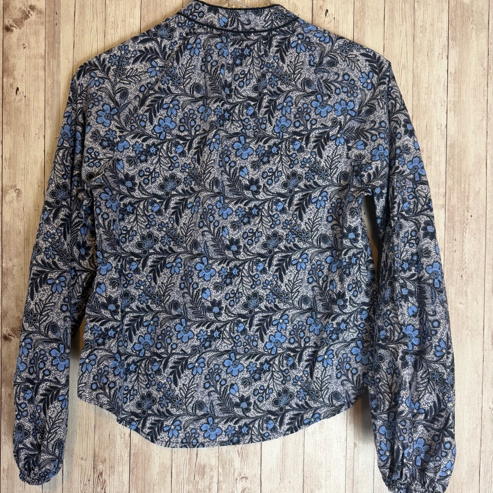 Evereve 'Sheila'  Blue Floral Batik Piped Cotton Blouse Small - Picture 7 of 9